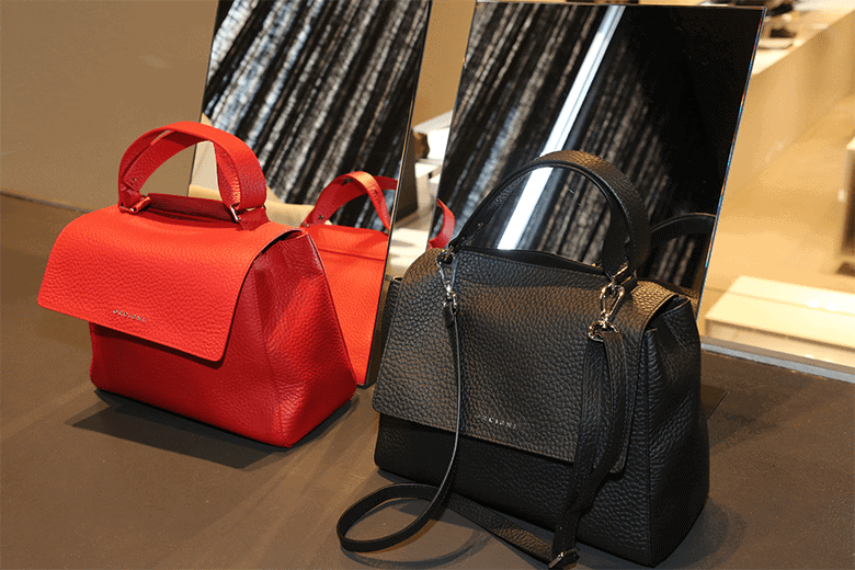Come funziona la tracolla della borsa Orciani Sveva media a spalla | Motta  Fashion Place